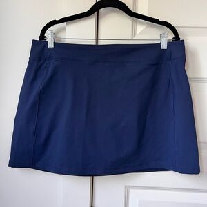 Lands’ End Navy Active Knit Skort L Petite 14–16
